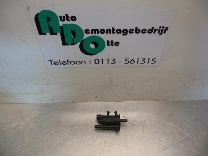 Vacuum Relais van een Opel Corsa (Corsa C 00-), Gebruikt, -, -, Opel