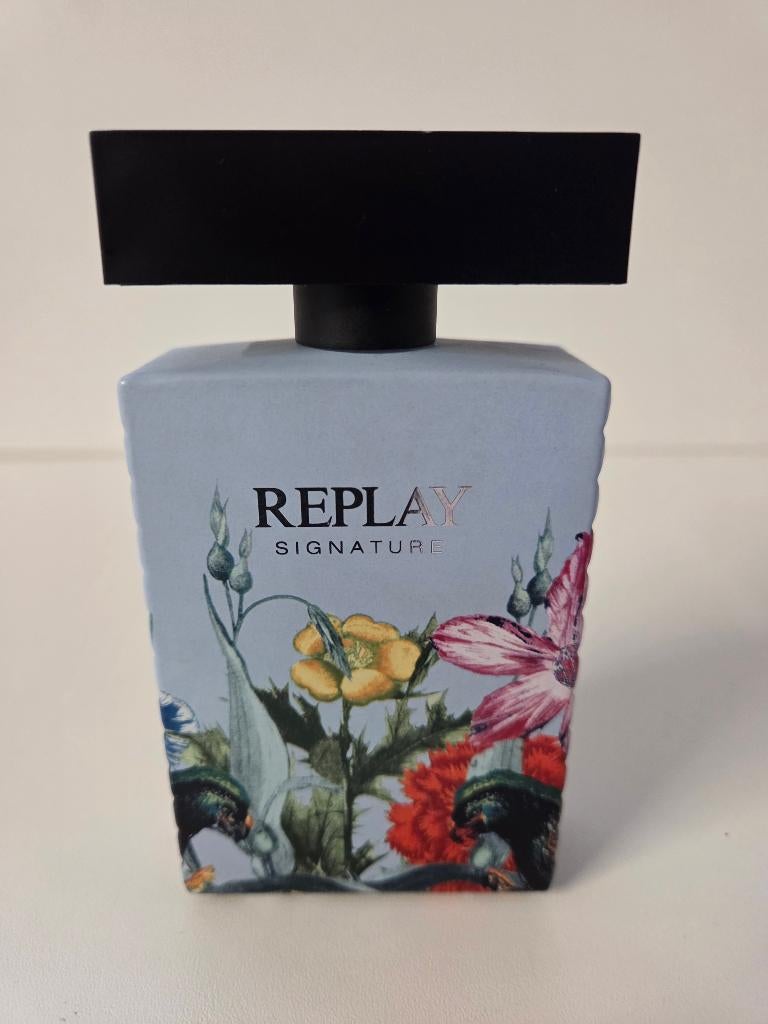 Eau de Toilette Replay Signature for woman, 100 ml spray., Kleding | Dames, Overige Dameskleding, Ophalen of Verzenden, Zo goed als nieuw