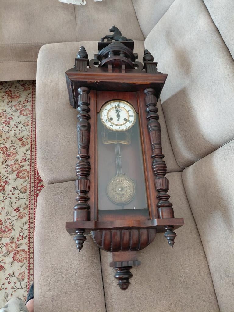 Oude hangklok met slinger, Antiek en Kunst, Ophalen