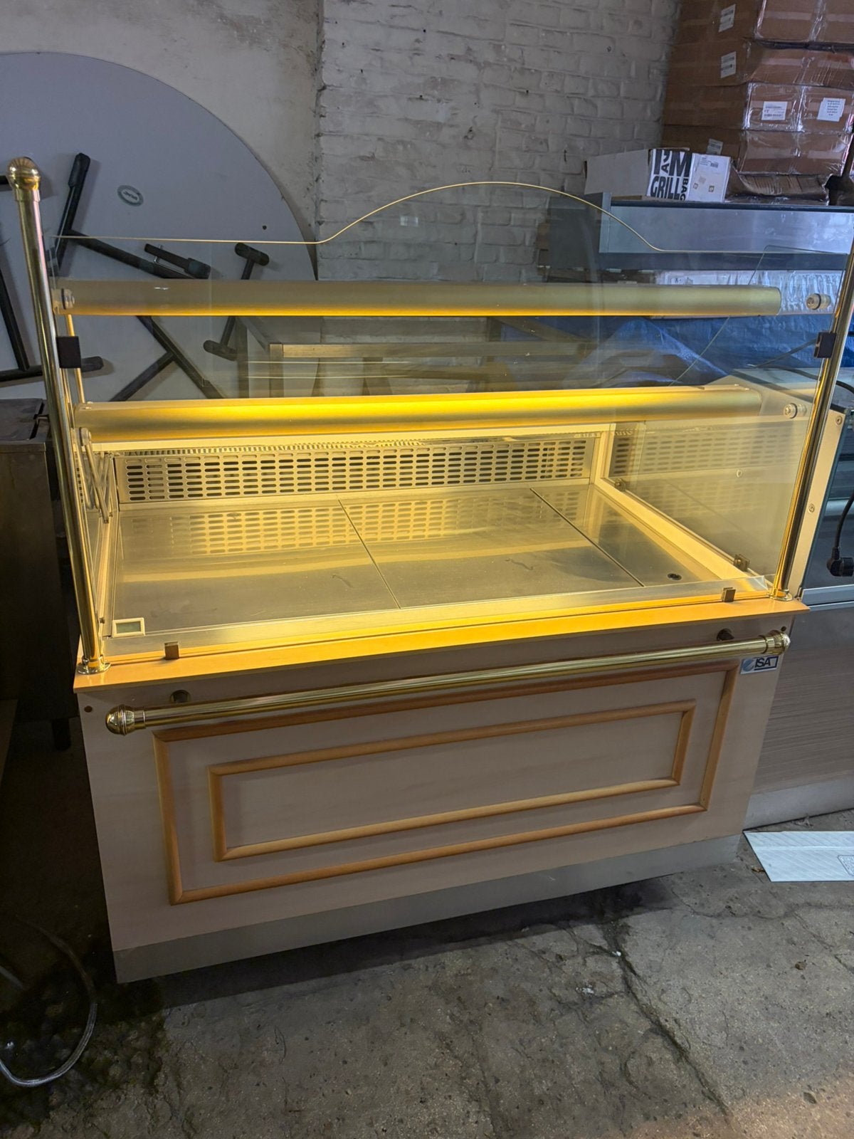Vitrine réfrigérée 700€ piece, Enlèvement ou Envoi