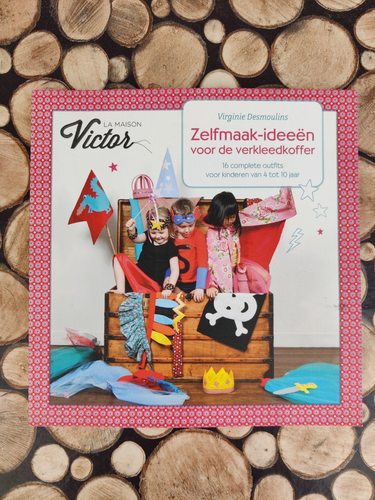 Zelfgemaakte- ideeën voor de verkleedkoffer, Ophalen