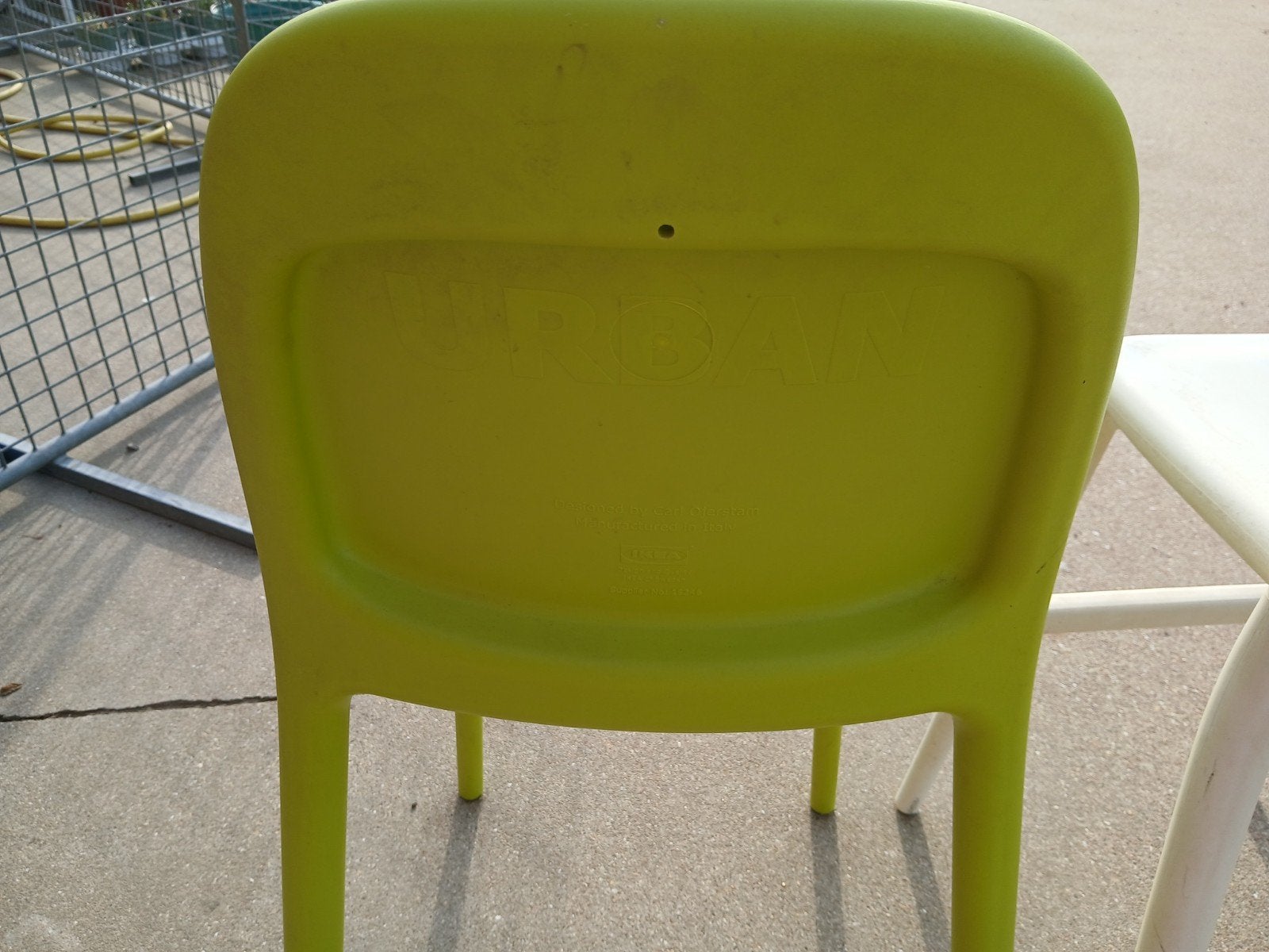 2 hoge kinderstoelen, Ophalen