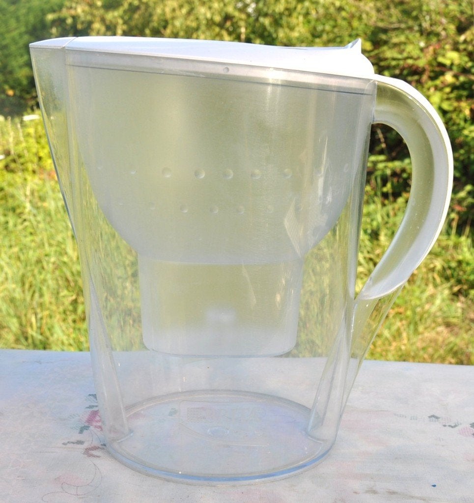 carafe a eau filtrante brita, Enlèvement ou Envoi, Utilisé, Plastique