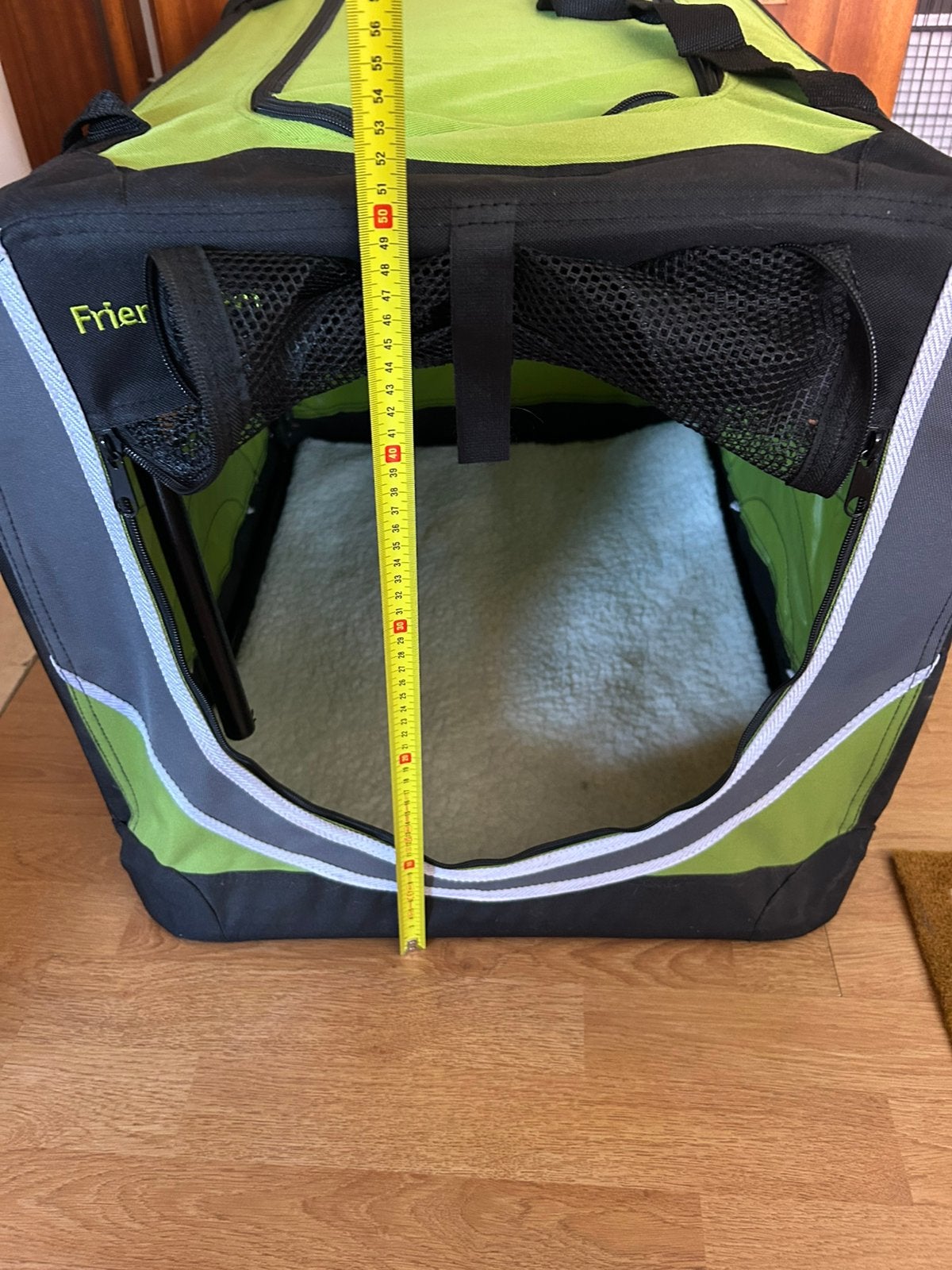 Honden (medium) of kattenbench (extra groot), Dieren en Toebehoren, Ophalen, Zo goed als nieuw