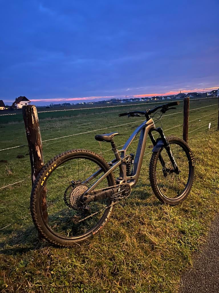 Trek fuel ex 9.7 2024, Fietsen en Brommers, Ophalen, Zo goed als nieuw, Trek