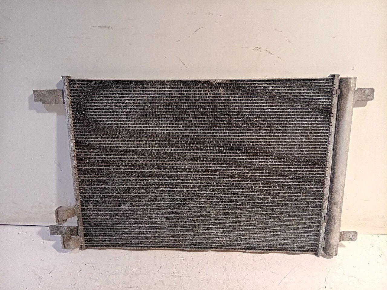 Airco radiateur Volkswagen Passat, Onderdelen@venauto.nl, Van der Ven Autorecycling B.V., Ettenseweg 76, 4706 PB Roosendaal, The Netherlands