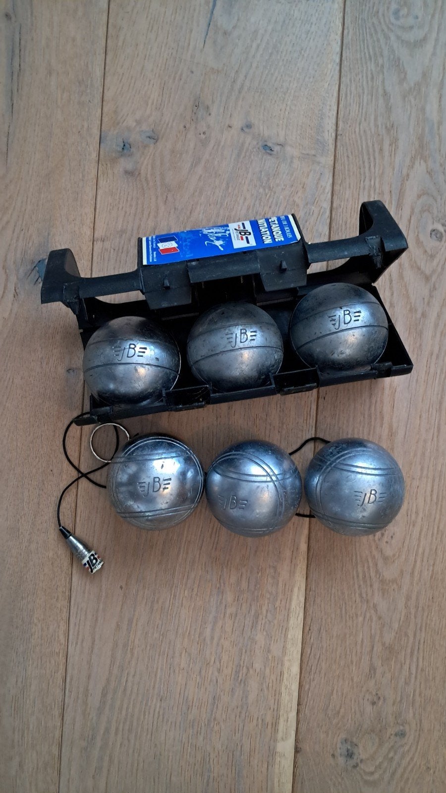 Boules de pétanque JB, Envoi, Utilisé