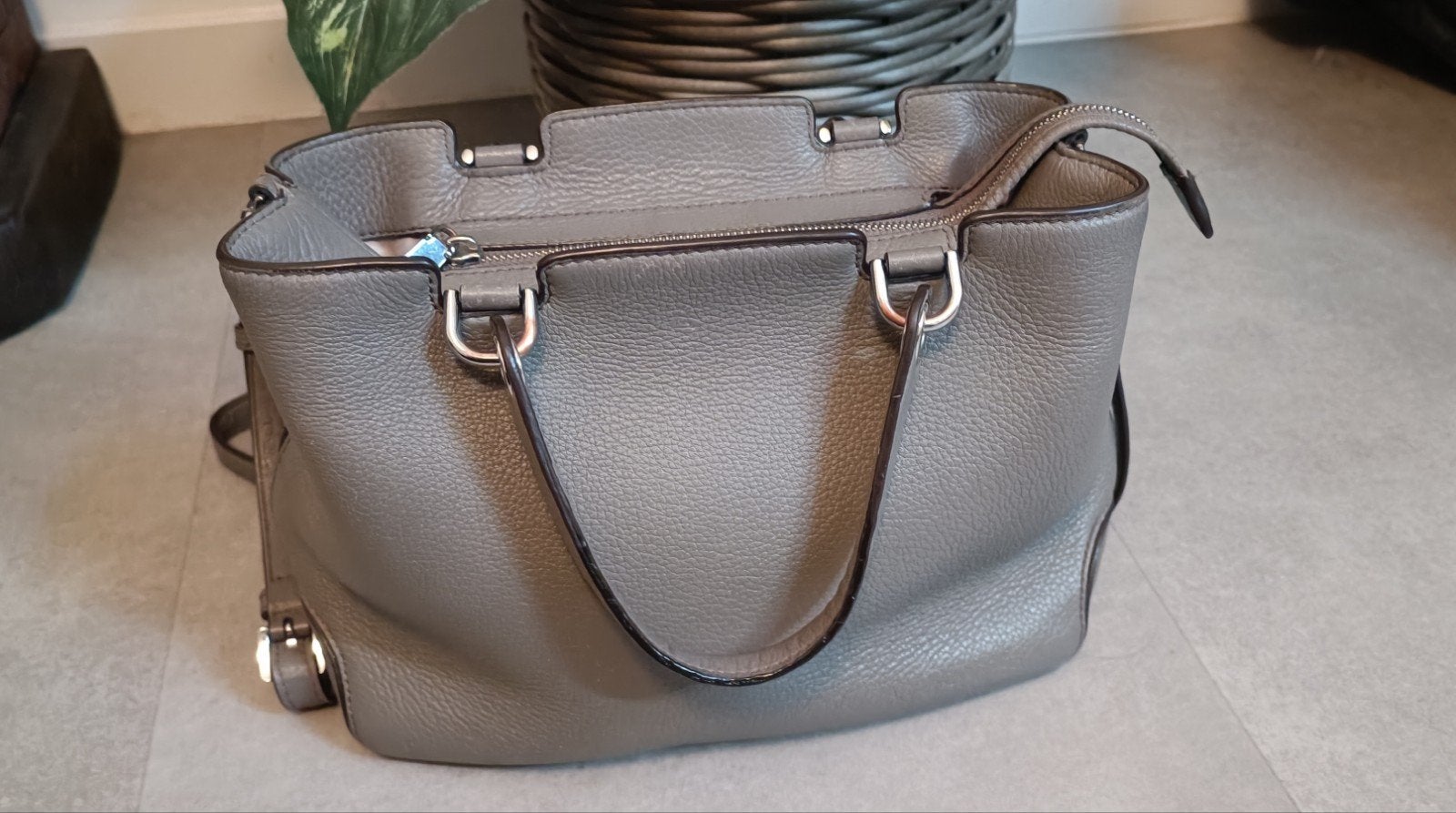 sacs à main Michael Kors, Bijoux, Sacs & Beauté, Sacs | Sacs Femme, Enlèvement ou Envoi