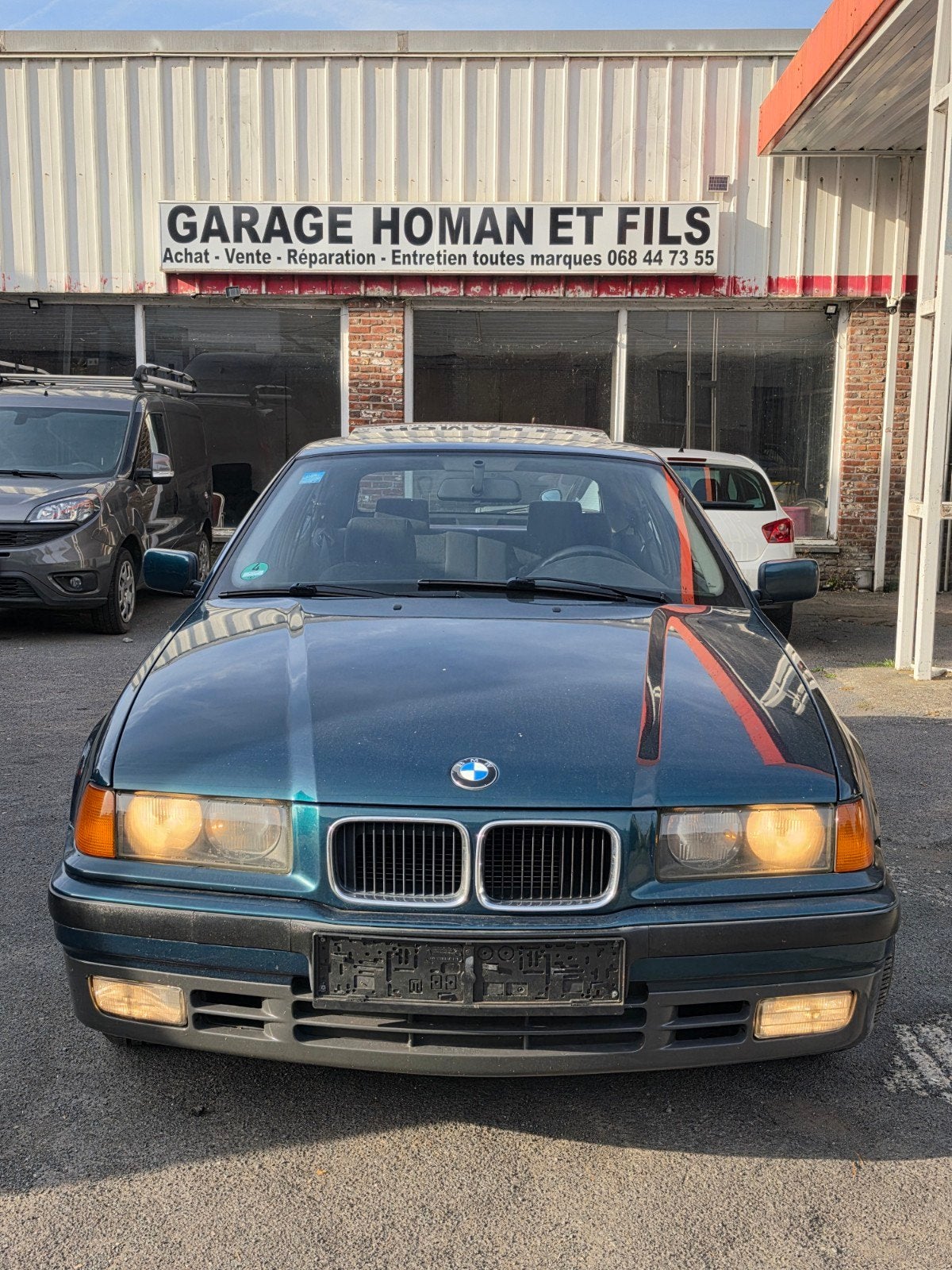 BMW E36 Compact 316i (1996) MET KVV
Prête à imma, Autos, Euro 2, 75 kW, Entreprise, Boîte manuelle