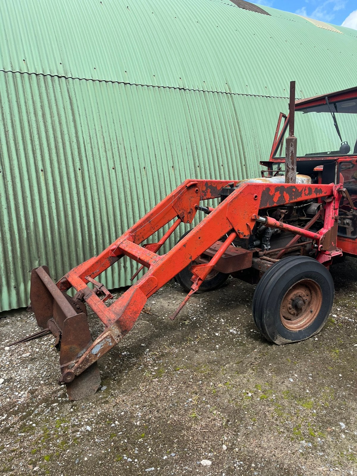 Frontlader massey ferguson, Ophalen