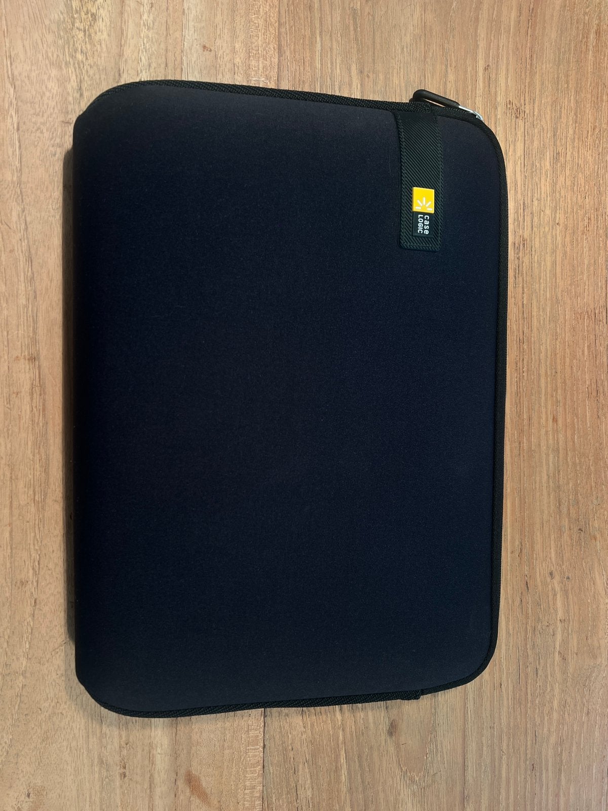 Case Logic laptophoes 13 inch zwart, Computers en Software, Ophalen of Verzenden, 13 inch, Nieuw