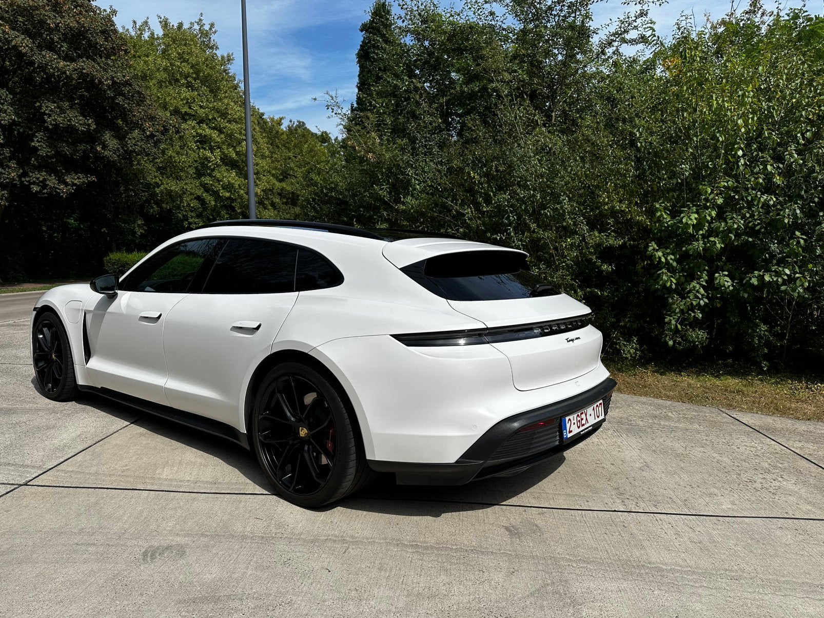 Porsche Taycan Sport Turismo — 39 500 km - 93.4kWh, Autos, Porsche, Cuir, Achat, Phares entièrement LED, Entretenue par le concessionnaire