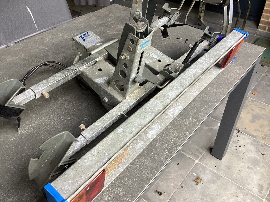 Fietsendrager Twinny load, Auto diversen, Fietsendragers, Ophalen, 2 fietsen, Gebruikt, Trekhaakdrager