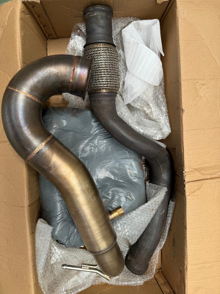 Downpipe voor Mercedes CLA45,A45,GLA 45 amg, Ophalen, Gebruikt, Mercedes-Benz