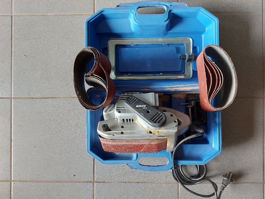 Kinzo bandschuurmachine, Bricolage & Construction, Enlèvement, Utilisé, 600 à 1200 watts, Ponceuse à bande