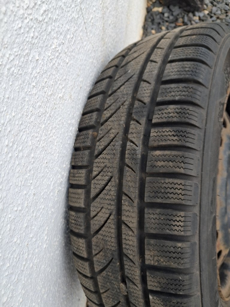 Roues neige 5X114,3 Hyundai IX20, 15 pouces, Pneus hiver, Véhicule de tourisme, Pneu(s)
