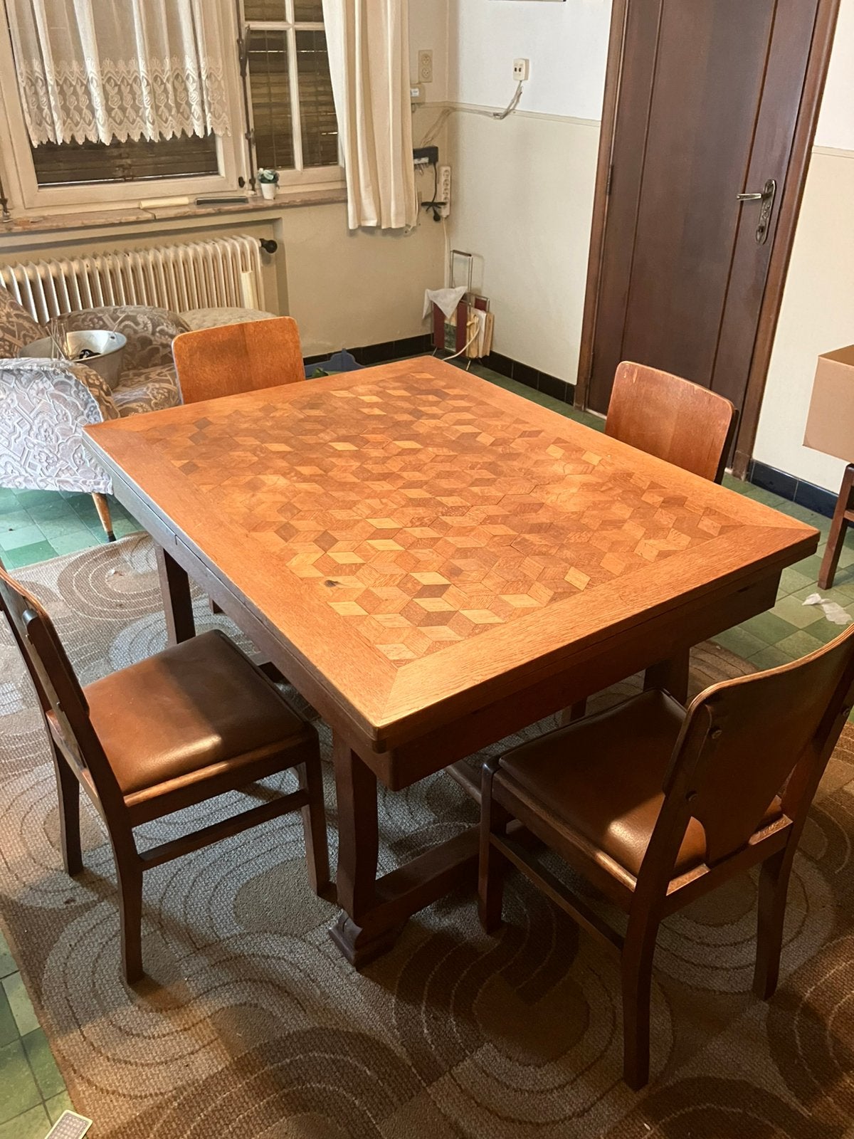 Uittrekbare eettafel met 4 stoelen, Ophalen, Zo goed als nieuw