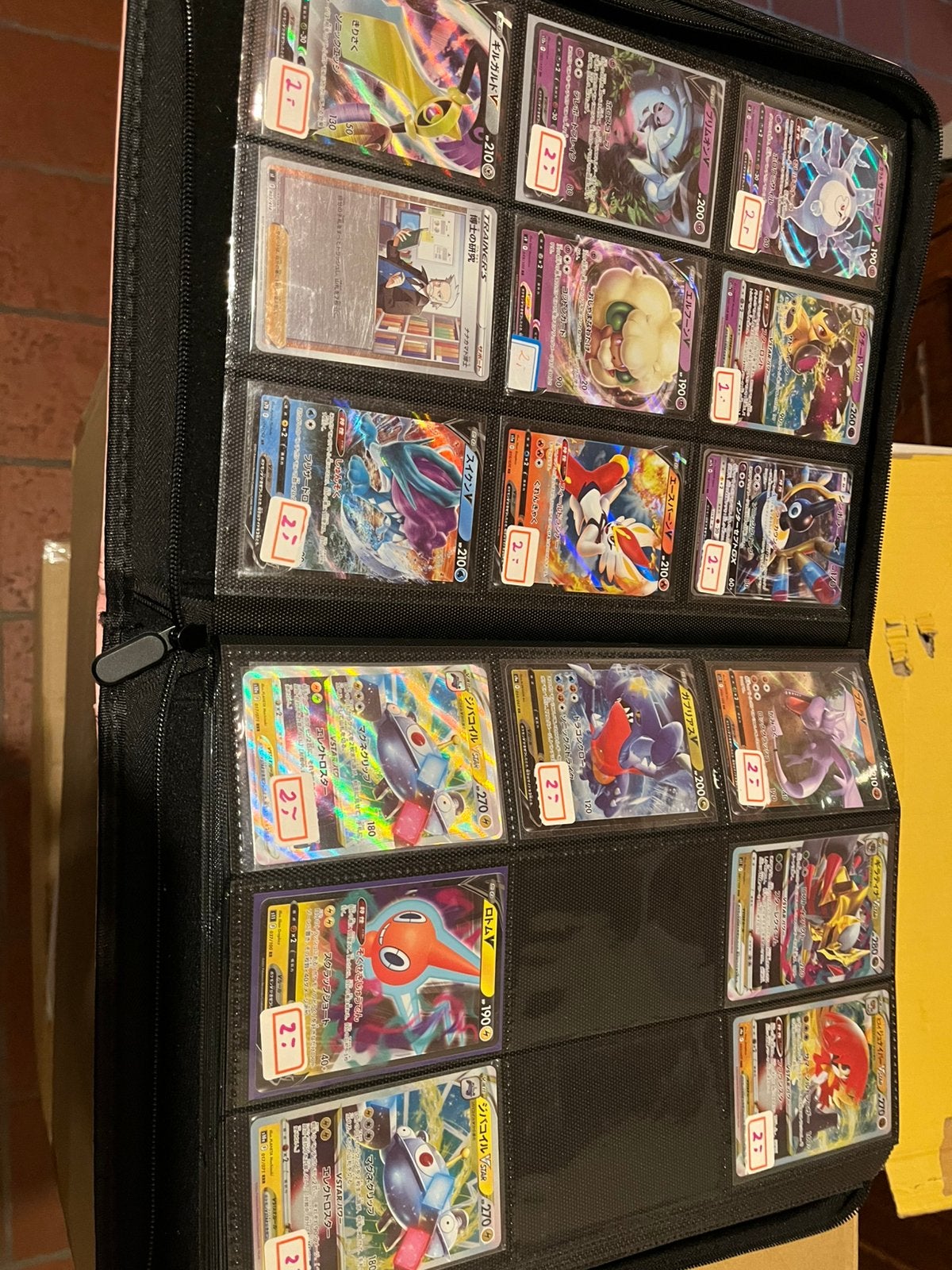 2 pokemon mappen met kaarten, Enlèvement ou Envoi, Comme neuf, Plusieurs cartes