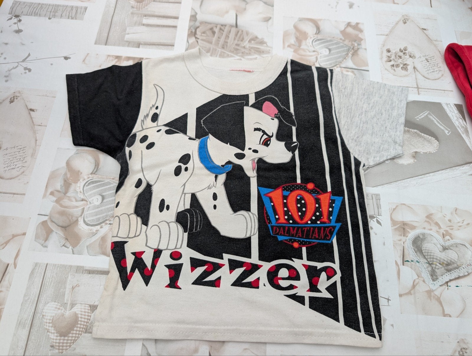 T-shirt dalmate pour 18 mois, Enlèvement ou Envoi, Comme neuf, Garçon ou Fille, Chemisette ou Manches longues