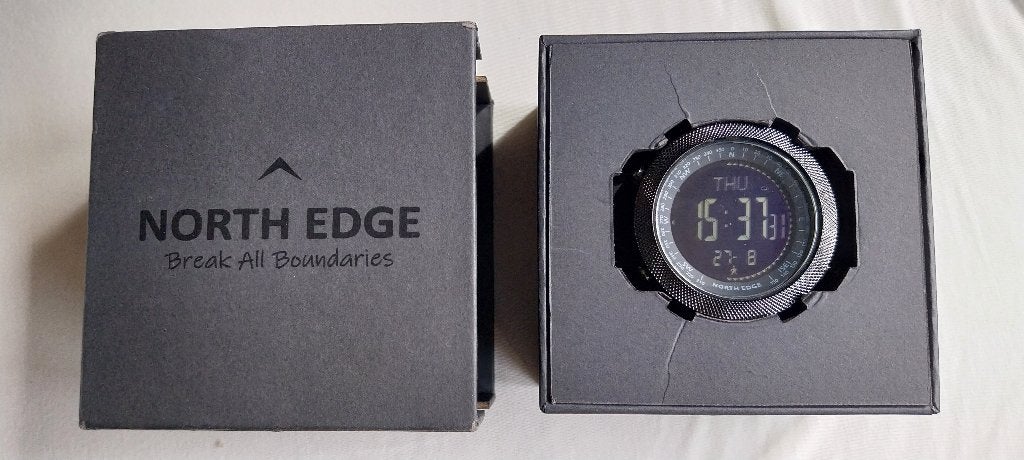 North edge horloge, Bijoux, Sacs & Beauté, Montres | Hommes, Montre-bracelet, Autres marques, Enlèvement ou Envoi, Synthétique