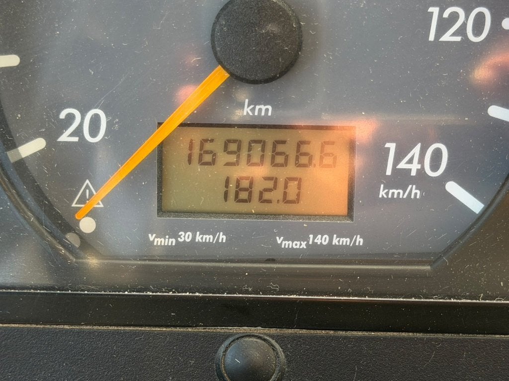 Mercedes Vario 0813 (Stock ID 50508) — 16