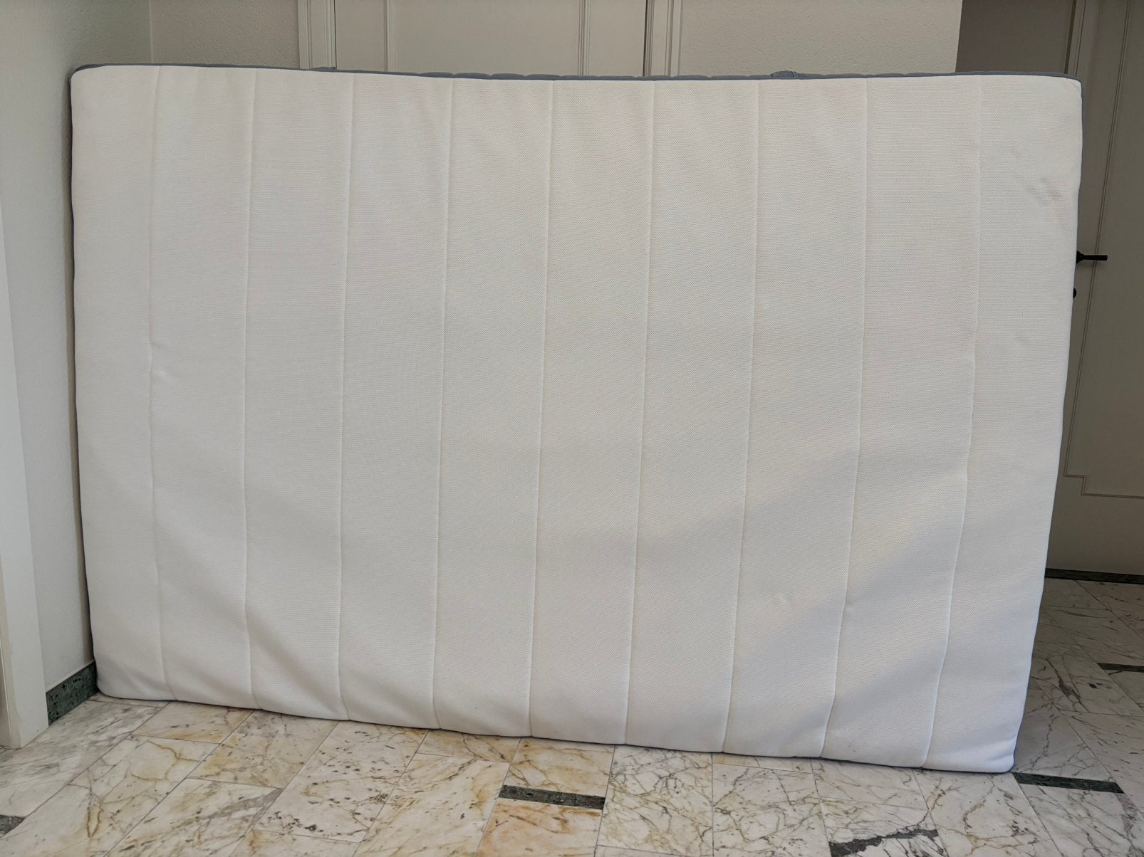 Ikea matras Vesteröy 140x200 cm, Huis en Inrichting, Ophalen, Tweepersoons, 140 cm, Zo goed als nieuw