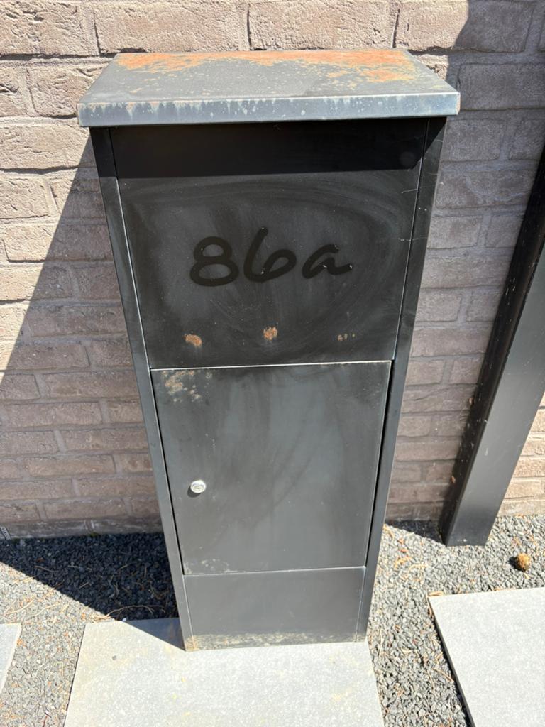 Pakket brievenbus, Ophalen, Gebruikt, IJzer, Staande brievenbus