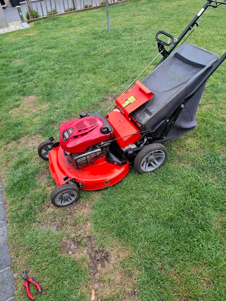 Grasmaaier 6pk   zelftrekker   53cm  regelbare snelheid, Ophalen