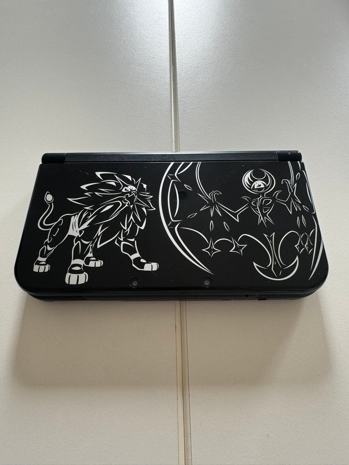 Nintendo 3DS XL Pokémon Sun & Moon Special Edition, Games en Spelcomputers, Spelcomputers | Nintendo 2DS en 3DS, Ophalen of Verzenden