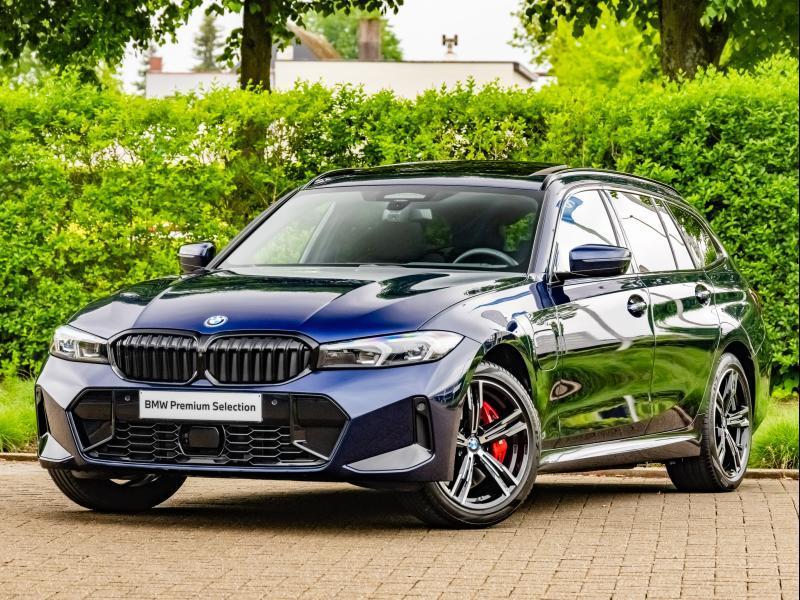 BMW Serie 3 330 Touring/M-Sport PRO, Automaat, 292 pk, Blauw, 216 kW