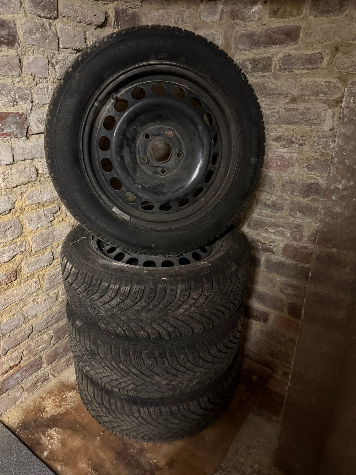 4 pneus hiver 205/55 R16 91H + jantes acier, Pneus hiver, 16 pouces, Pneu(s), Enlèvement