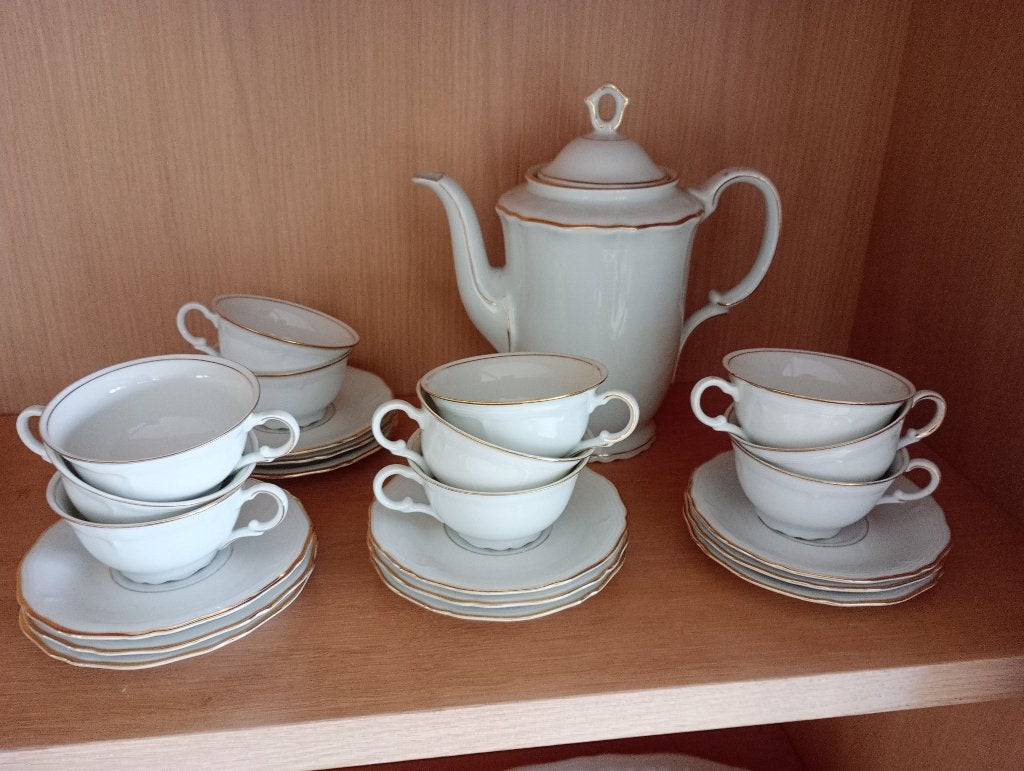 Service à café blanc avec bordure dorée, Service complet, Comme neuf, Enlèvement, Porcelaine