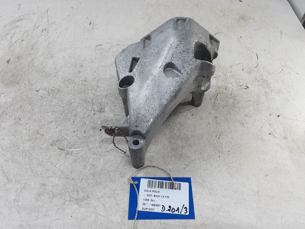 MONTAGE MOTEUR Volkswagen Polo IV Classic (9N5 / 6), Autos : Pièces & Accessoires, Volkswagen, Volkswagen AG, Utilisé, Kundenbetreuung@volkswagen.de