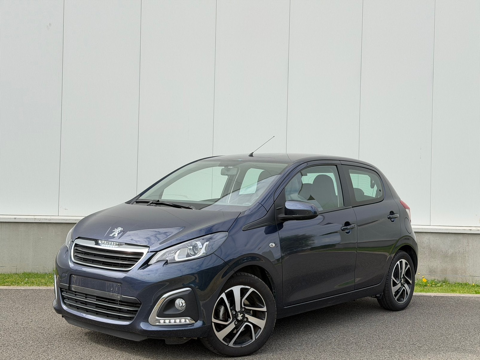 Peugeot 108 - Automaat - Benzine - (10.000km!) - Airco, Auto's, Automaat, Euro 6, Bedrijf, Achteruitrijcamera