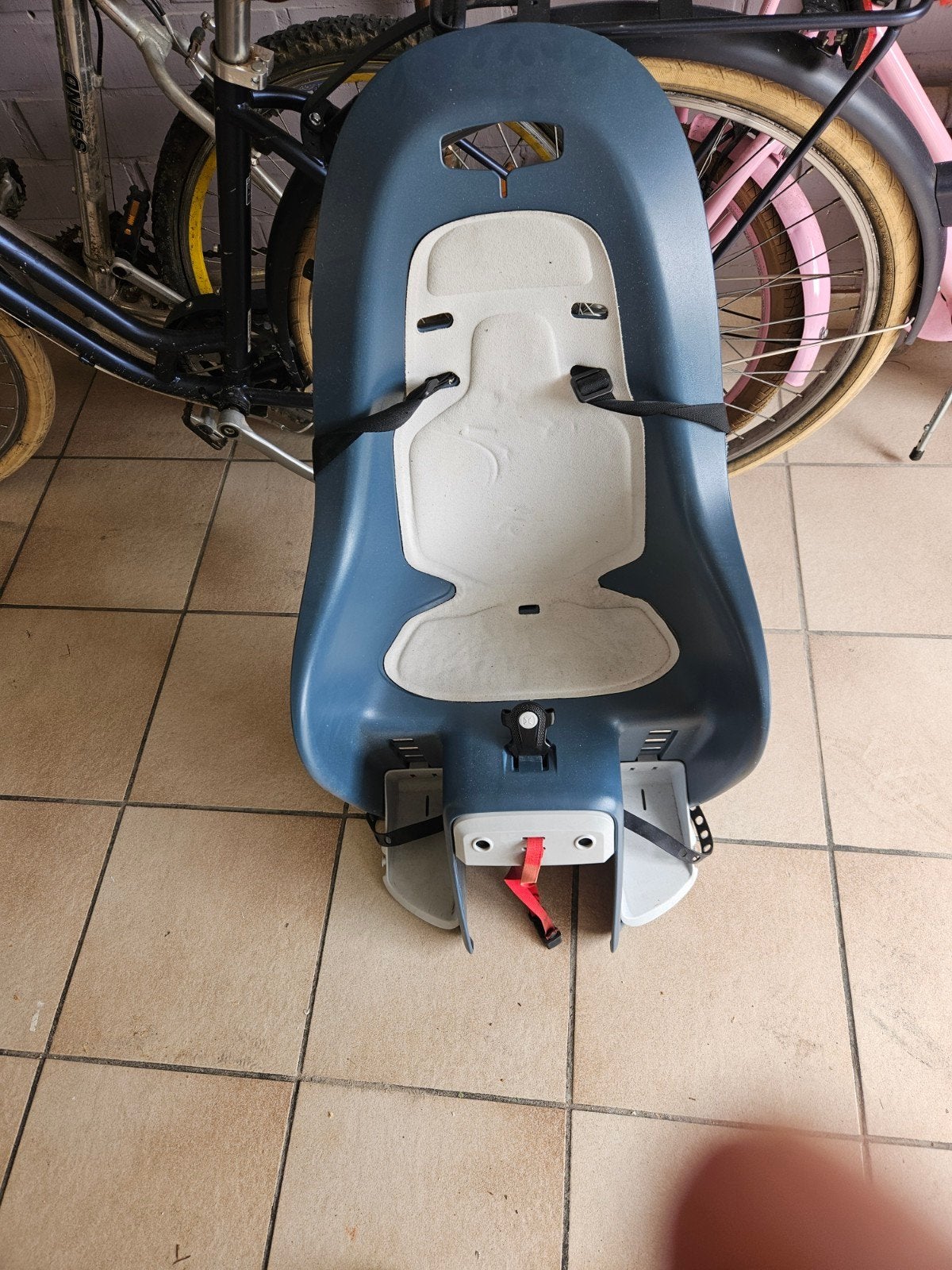 kinderfietsstoel, Fietsen en Brommers, Fietsaccessoires | Fietsstoeltjes, Ophalen, Achterzitje, Decathlon Btwin, Gebruikt