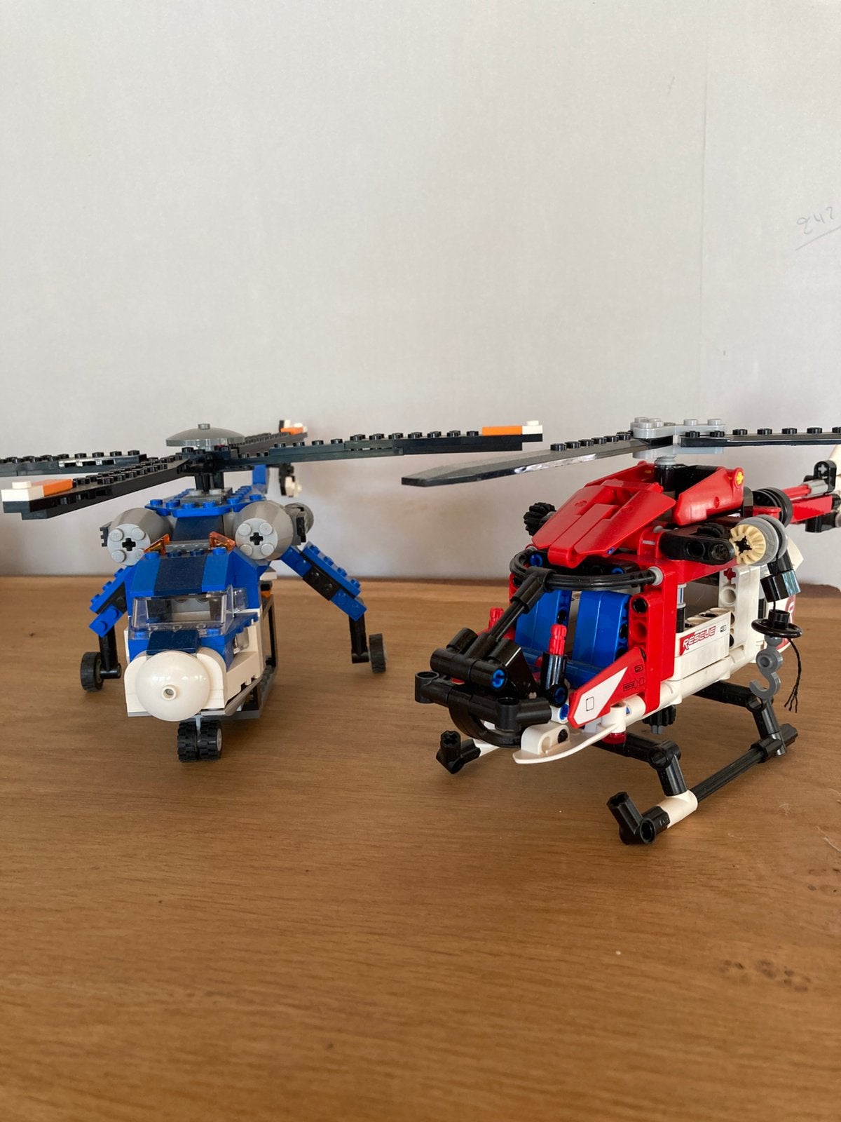 Lego helicopters, Ophalen, Zo goed als nieuw, Lego