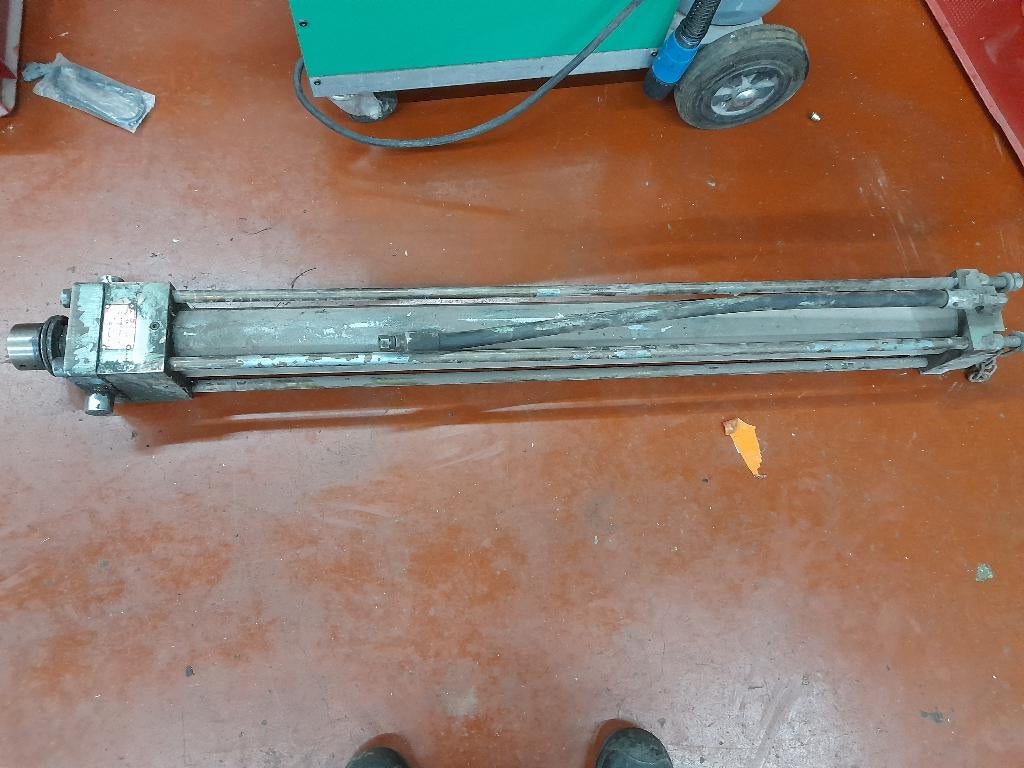 hydraulische cilinder   kliever, Zakelijke goederen, Ophalen
