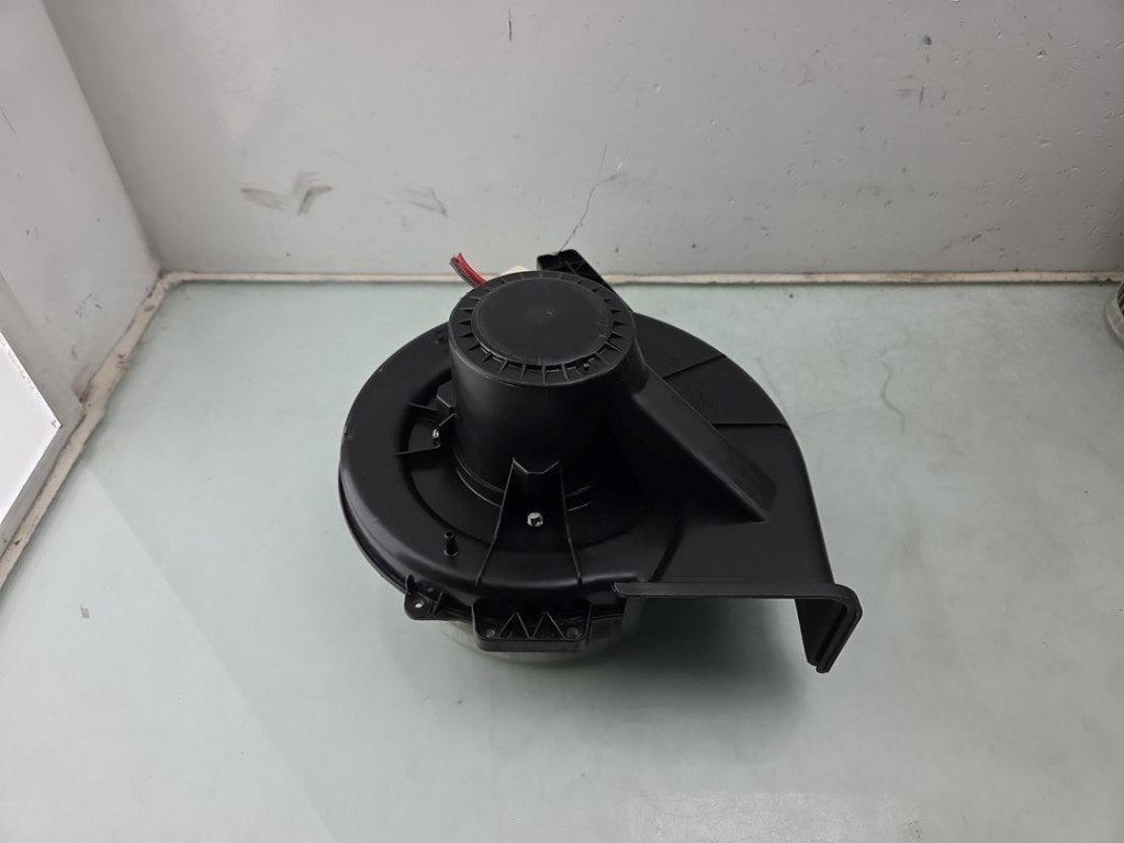 KACHEL VENTILATORMOTOR Volkswagen Polo V (6R), Dhr. J. Ham, Gebruikt, Volkswagen, Administratie@autoham.nl