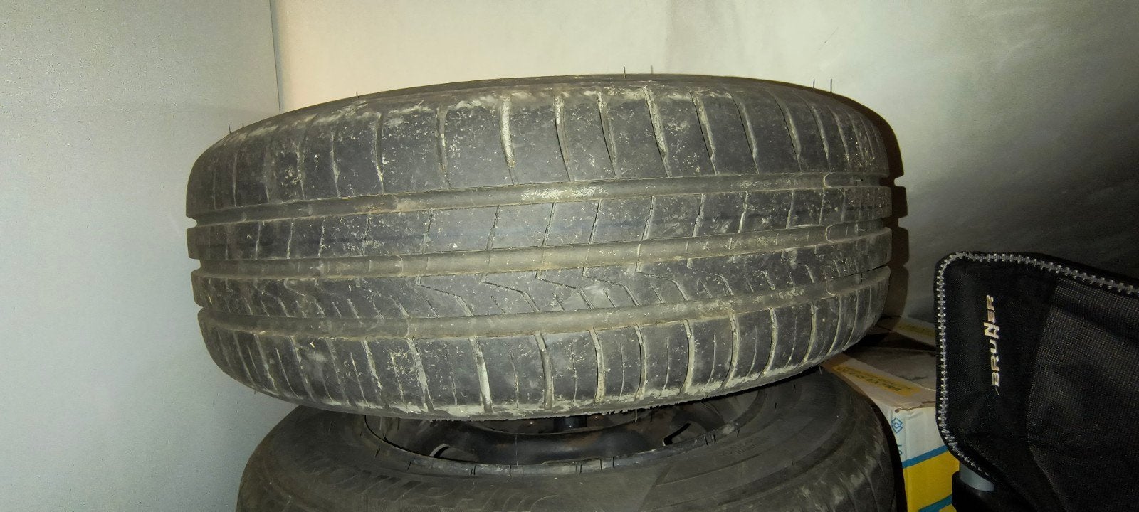 Autobanden Hankook 185/65/R15, Auto-onderdelen, Ophalen, Banden en Velgen, Nieuw, Zomerbanden