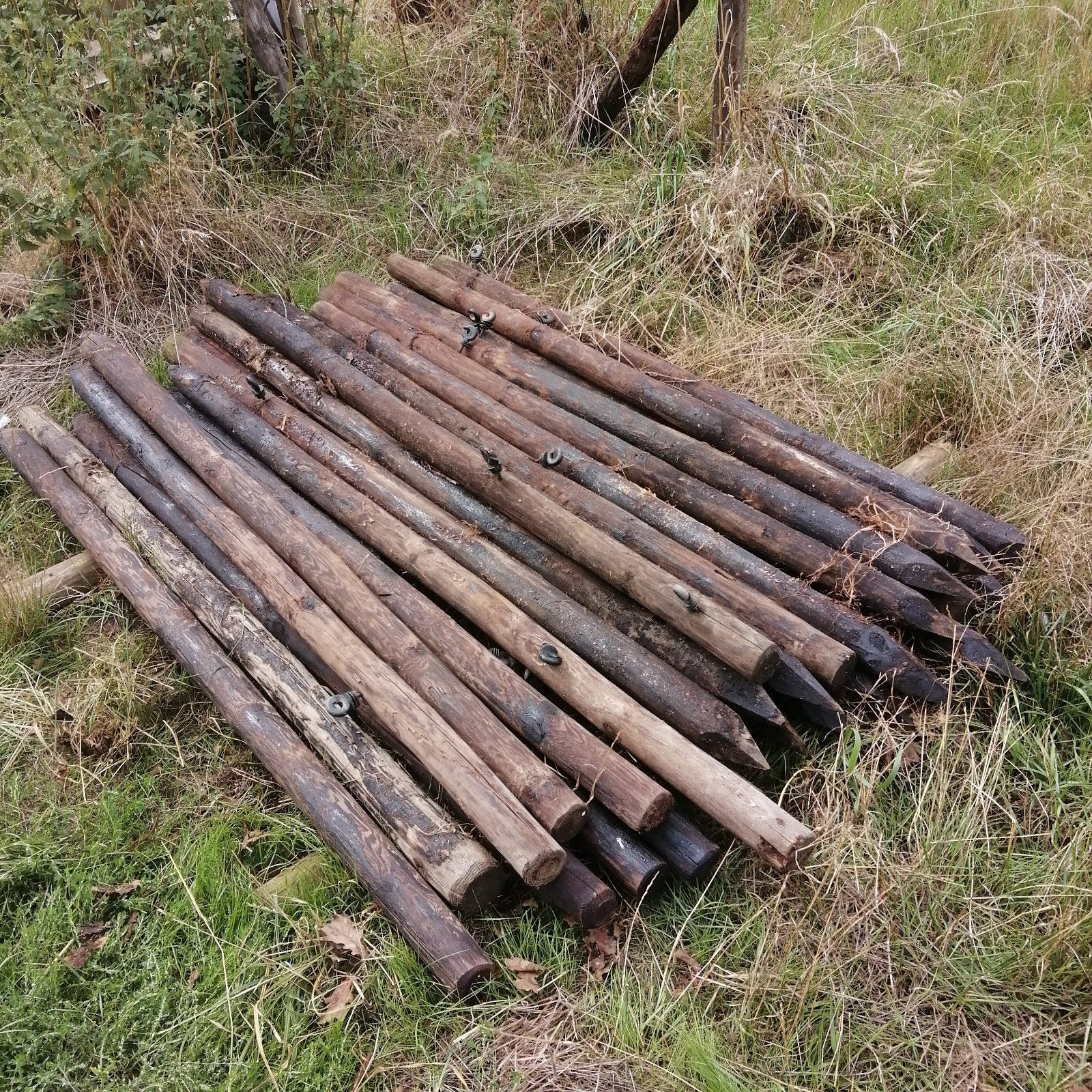 weipalen gecreoliseerd 1.8m lang 30 stuks
