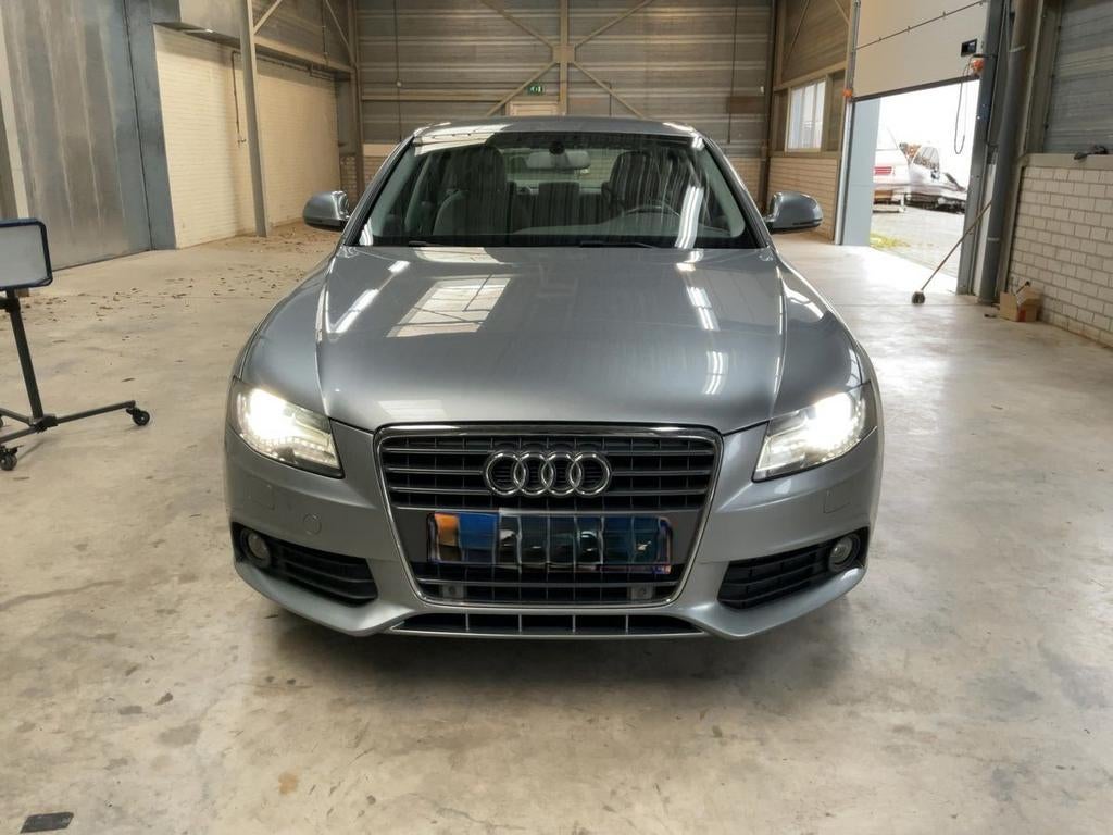 Audi A4 B8 1.8TFSi essence automatique xenon navi - EXPORT, Autos, 4 portes, Entreprise, Garantie prolongée, Capteur de stationnement