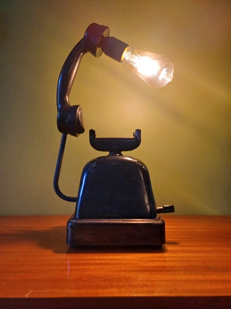 Unieke lamp gemaakt van jaren 30 telefoon ATEA MAGNETO, Ophalen, E27 (groot), Zwart, Metaal
