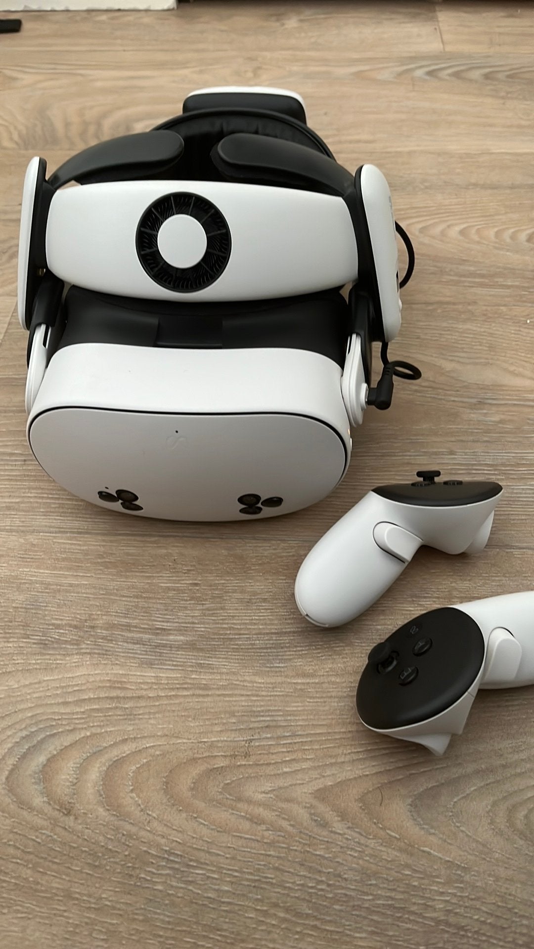 Meta Quest 3s + BOBOvr S3 pro strap, Ophalen, Zo goed als nieuw