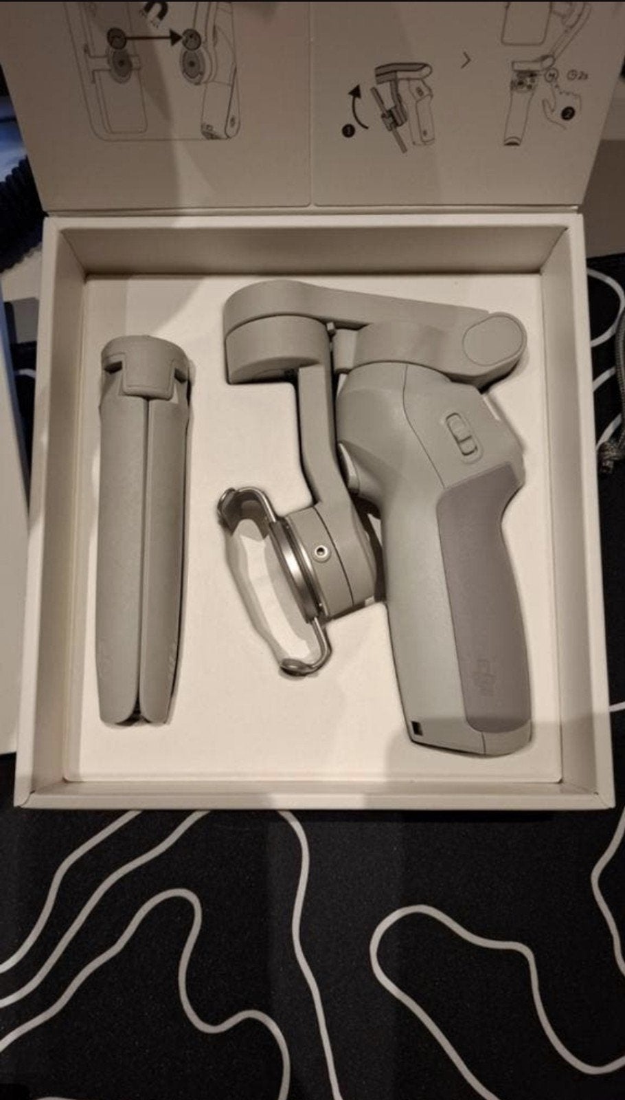 DJI Osmo mobile SE, Audio, Tv en Foto, Fotografie | Statieven en Balhoofden, Verzenden
