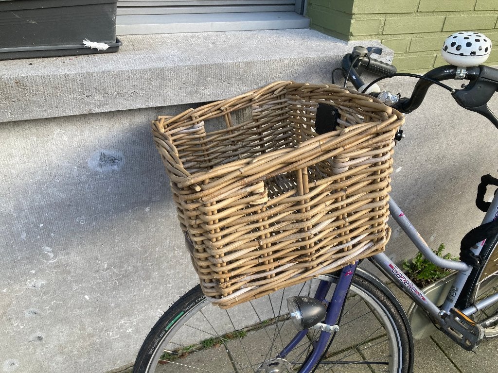 Fietsmand afneembaar met beugel, Ophalen, Zo goed als nieuw, Fietsmand, Stuurbevestiging