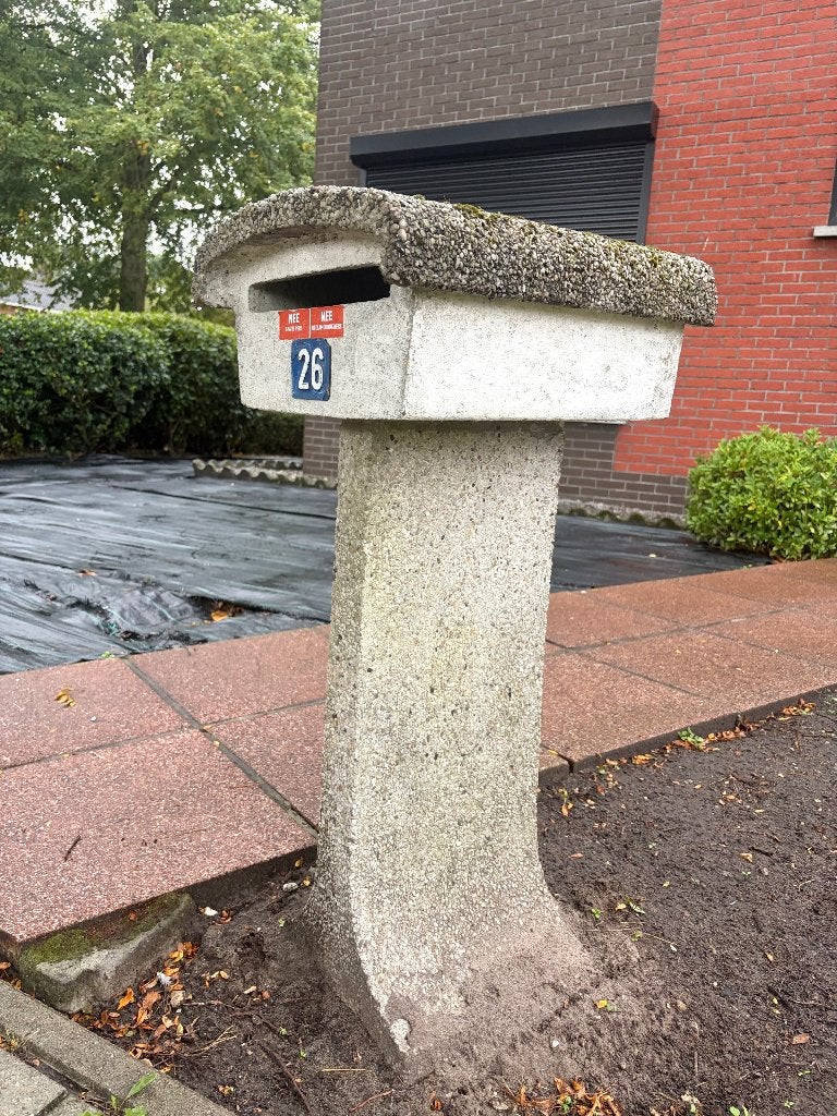 Brievenbus Gratis, Tuin en Terras, Ophalen, Gebruikt, Beton, Staande brievenbus
