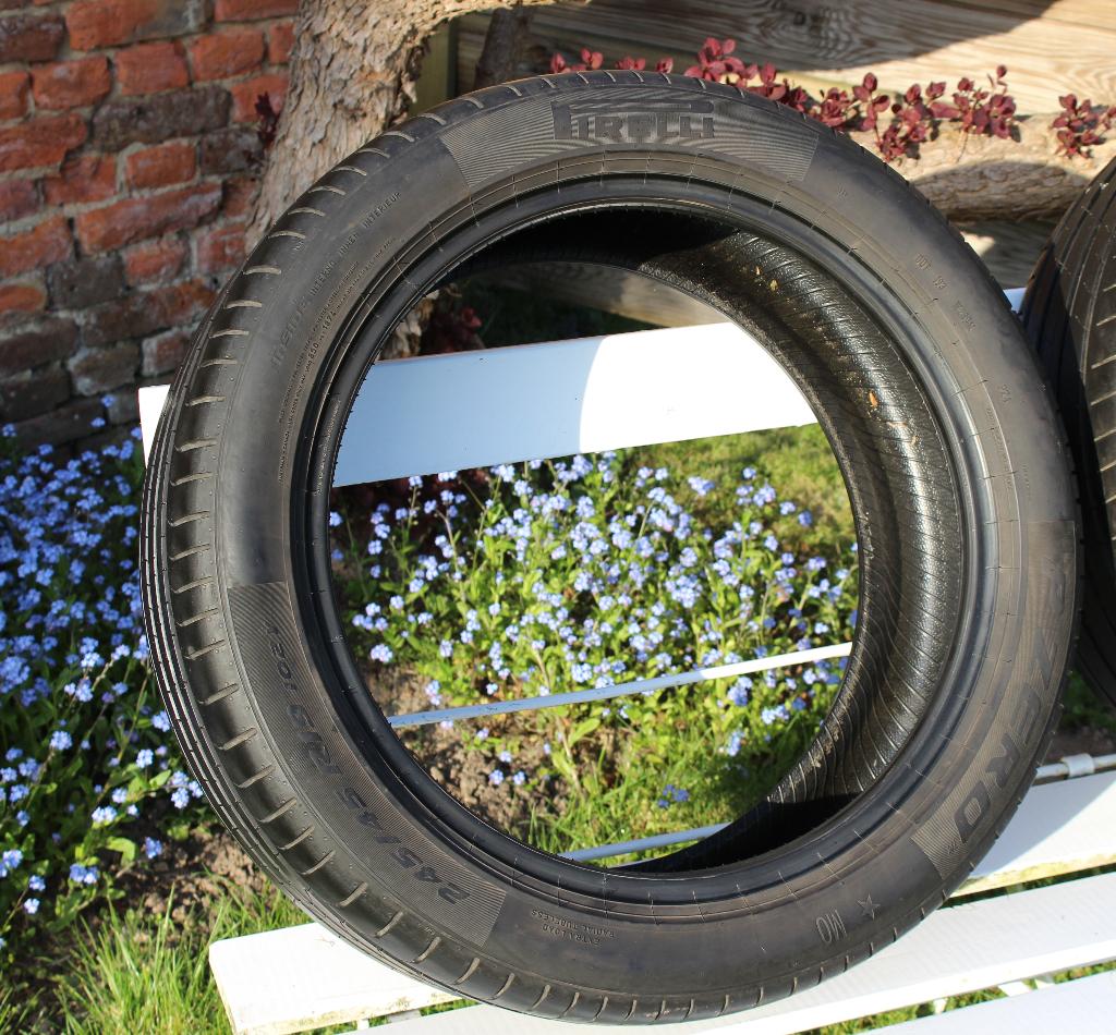 Pirelli Pzero 245/45 R19, Band(en), Personenwagen, Zomerbanden, Ophalen