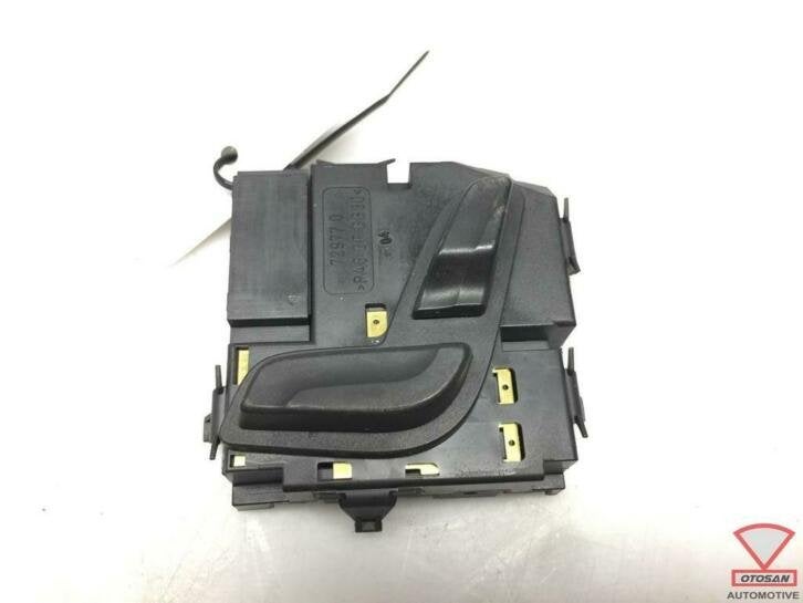 commutateur de r glage de si ge mercedes c e w204 w212 a2048, Mercedes-Benz AG, Mercedes-Benz, Utilisé, Mercedesstrasse 120
70372  Stuttgart, DE