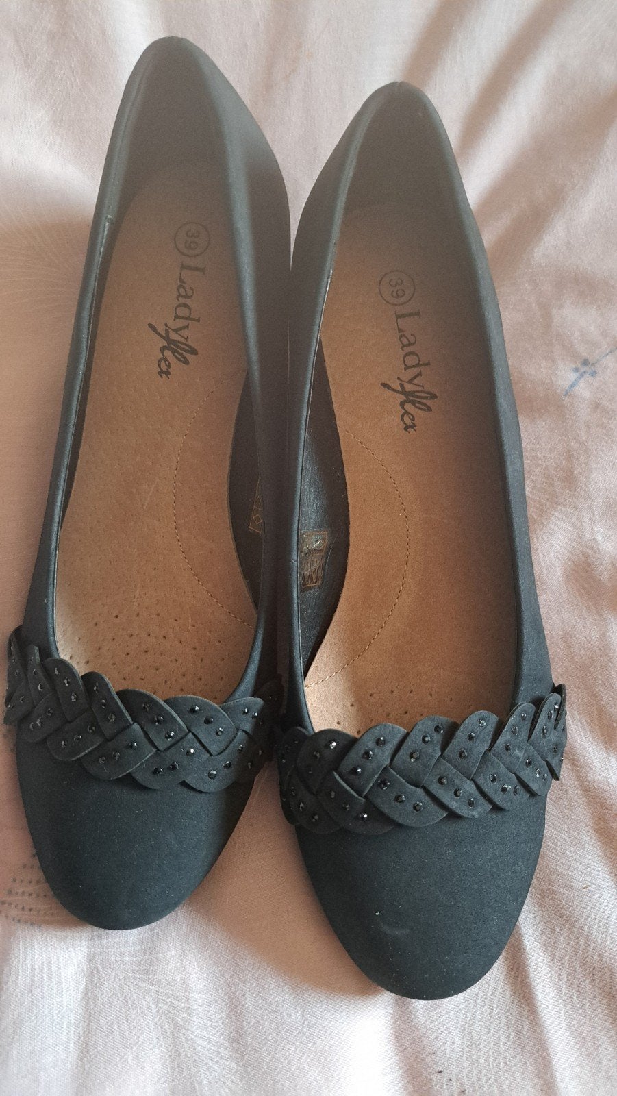 Chaussures dame, Enlèvement
