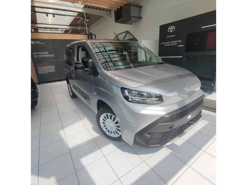 Toyota ProAce Shuttle 5pl, Auto's, ProAce, 1500 cc, Te koop, Emergency brake assist